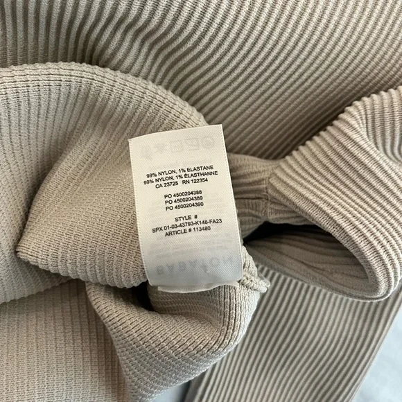 Aritzia Babaton Sculpt Knit Forefront Long Sleeve in Matte Pearl - Picture 11 of 12